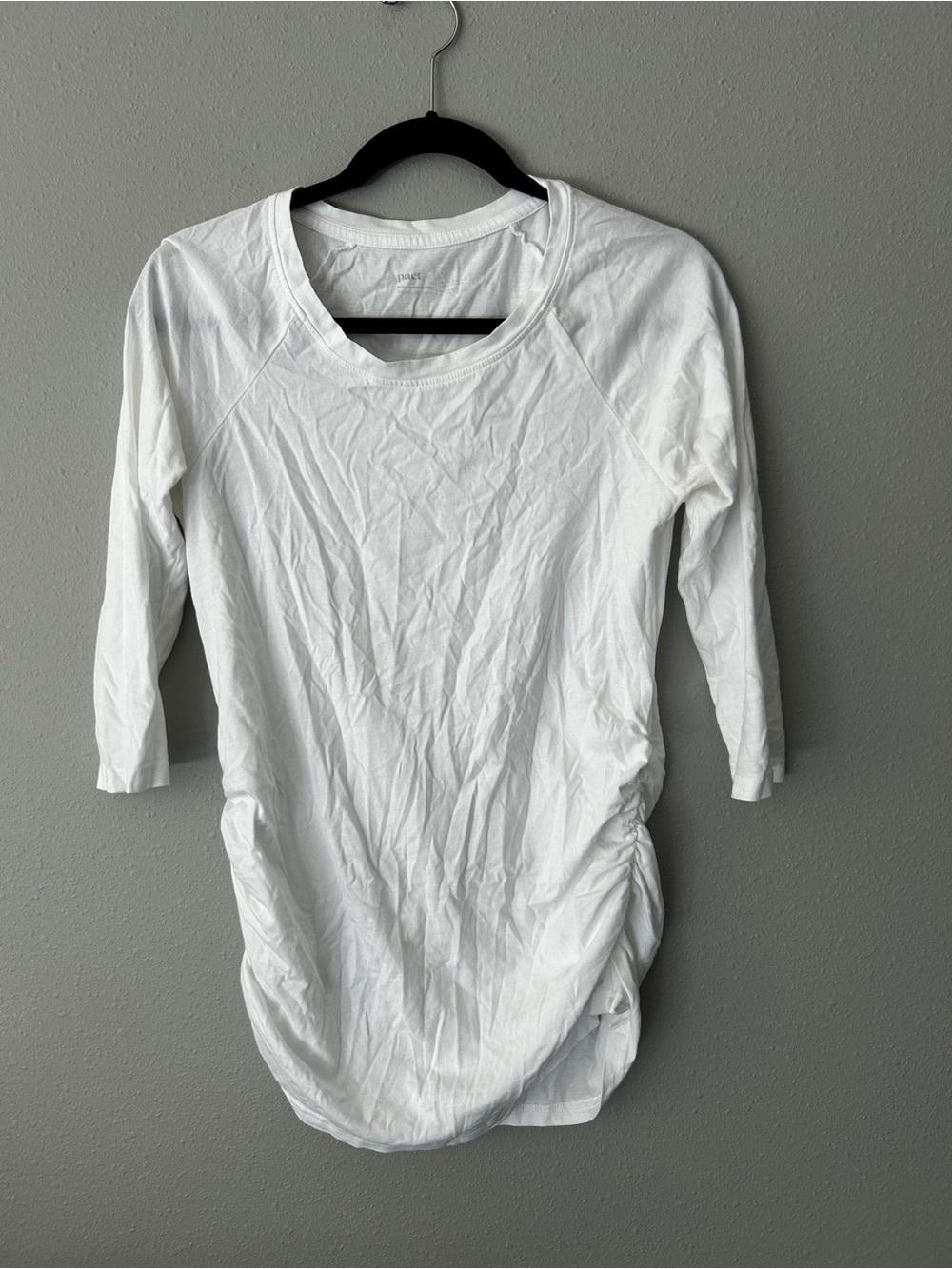 Pact Maternity White Women’s 3/4 Sleeve Ruched Side Tee